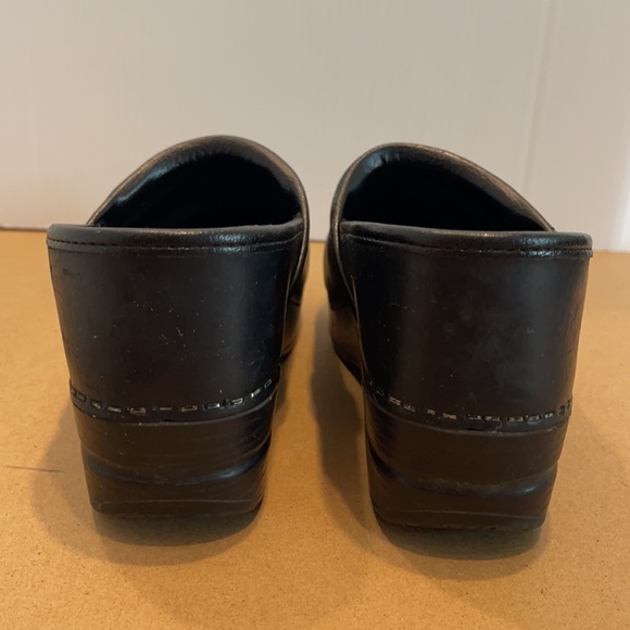 Dansko Clog - Picture 3 of 7